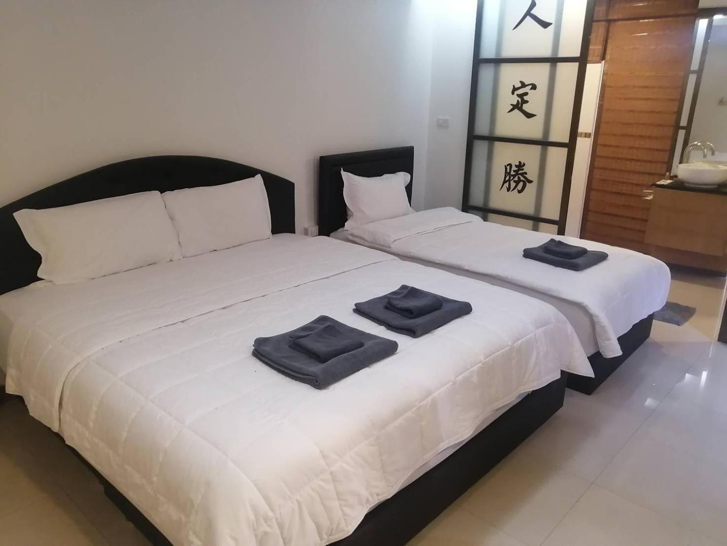 Pasadena Lodge Pattaya Eksteriør billede